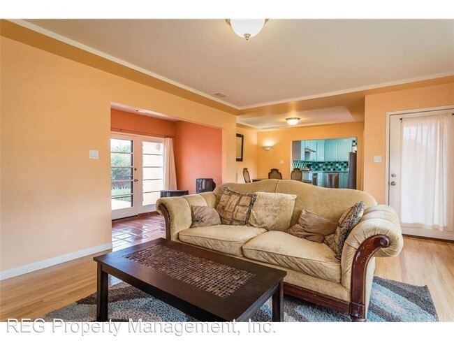 Building Photo - 4 br, 2 bath House - 258 Chorro Street