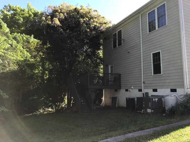 Foto del edificio - 1408 Shawnee St