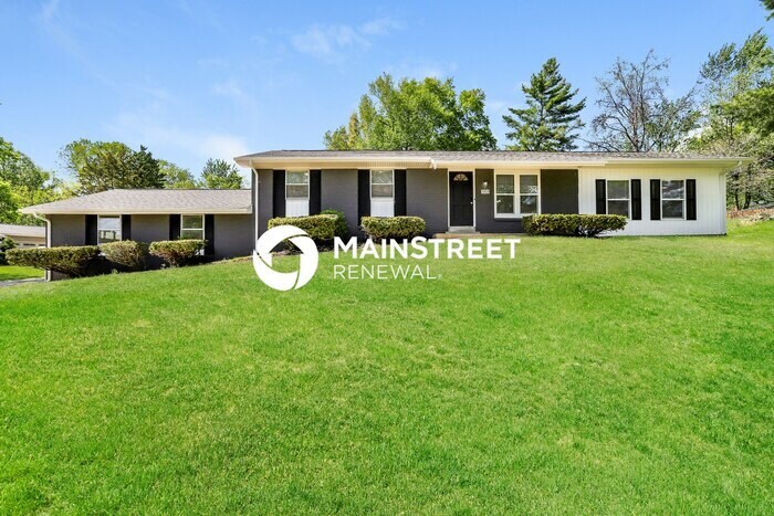 Primary Photo - 3 Bedroom Pet-Friendly Home in St Charles,...