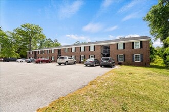 Building Photo - 319 Revell Dr