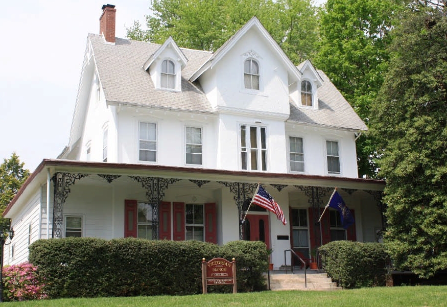 Primary Photo - Victorian Manor