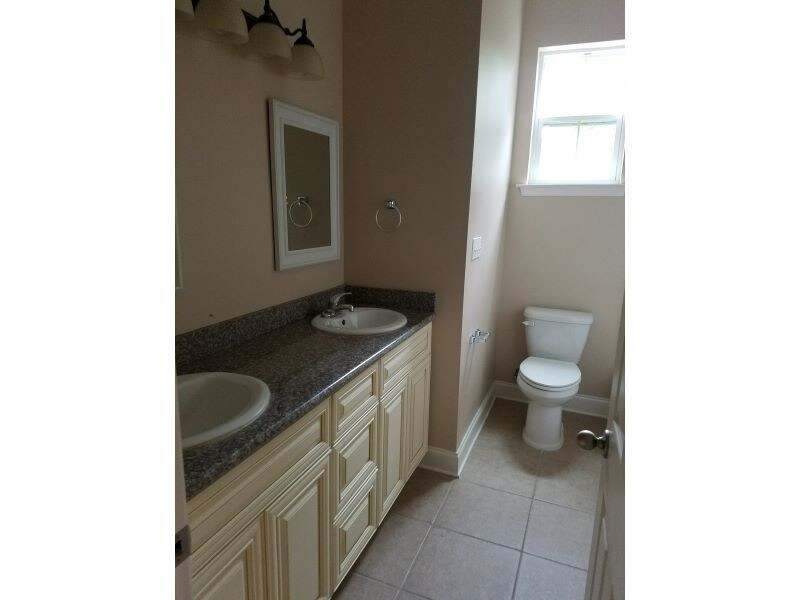 Building Photo - 5505 Wilton Dr