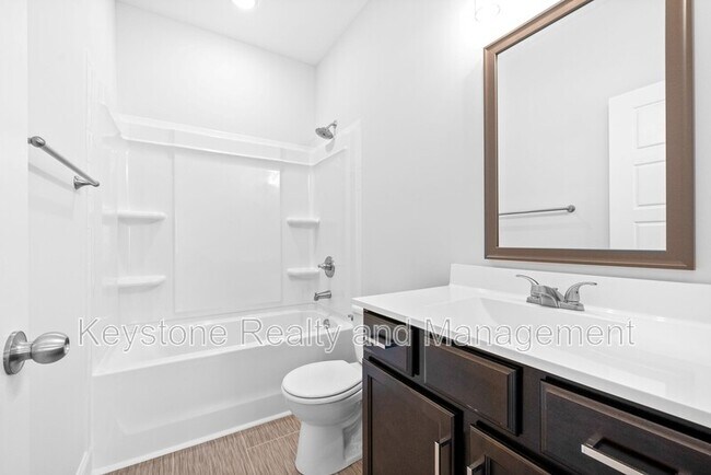 Foto del edificio - 750 Tracy Ln