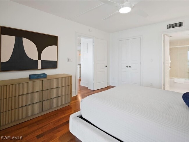 Building Photo - 2750 Gulf Shore Blvd N