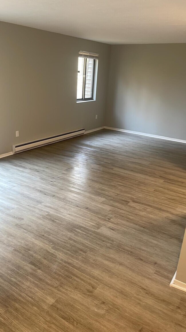 Foto del edificio - 124 Fox Hill Ln