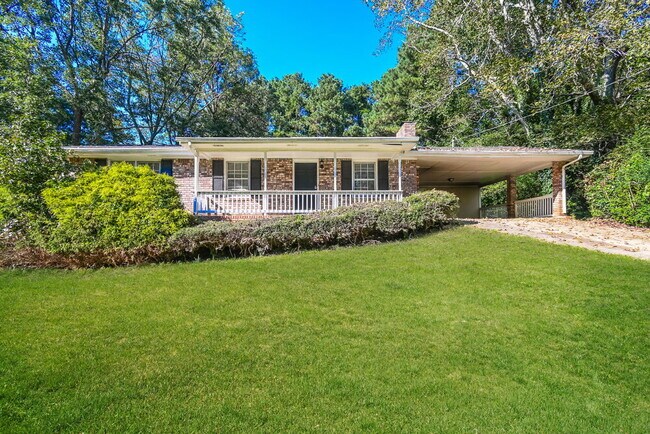 Building Photo - 6490 Executive Dr