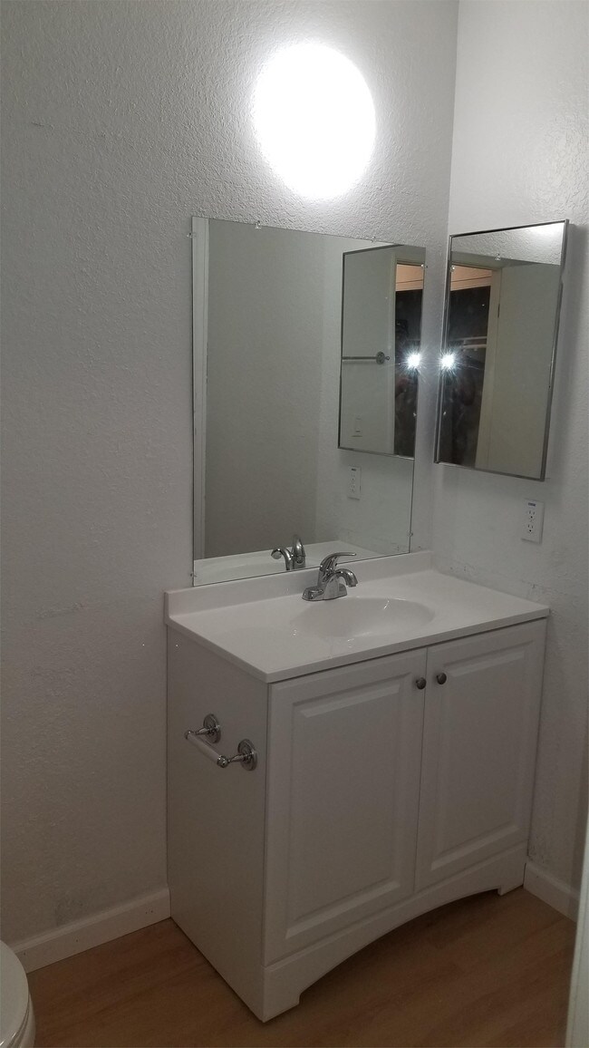 Foto del edificio - 6952 Westpark Pl