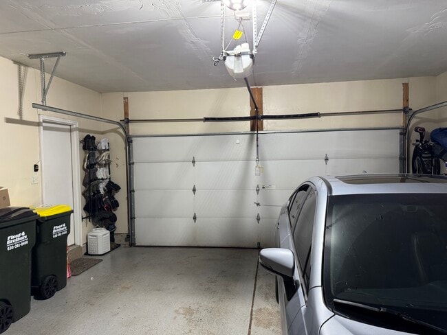 Two Car Garage - 610 Wildwood Ln