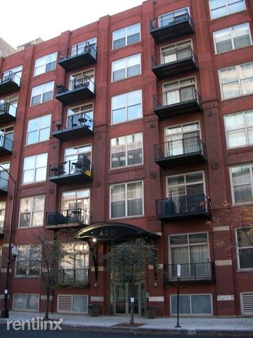 Building Photo - 420 S Clinton St