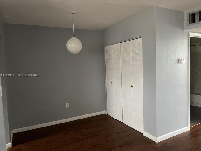 Foto del edificio - 1475 NE 125th Terrace