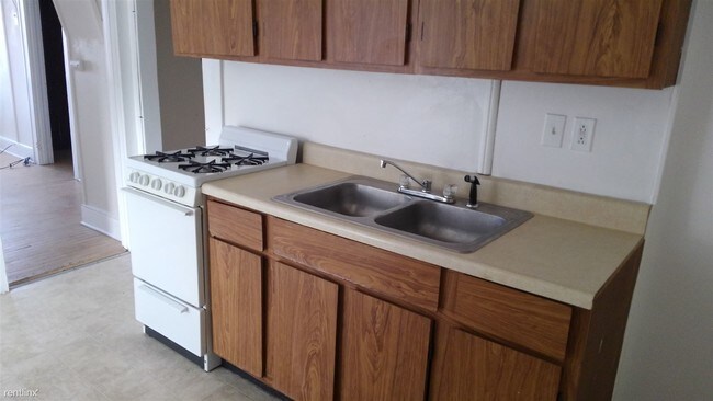 Foto del edificio - 1 br, 1 bath  - 120 Badger Ave Unit #7