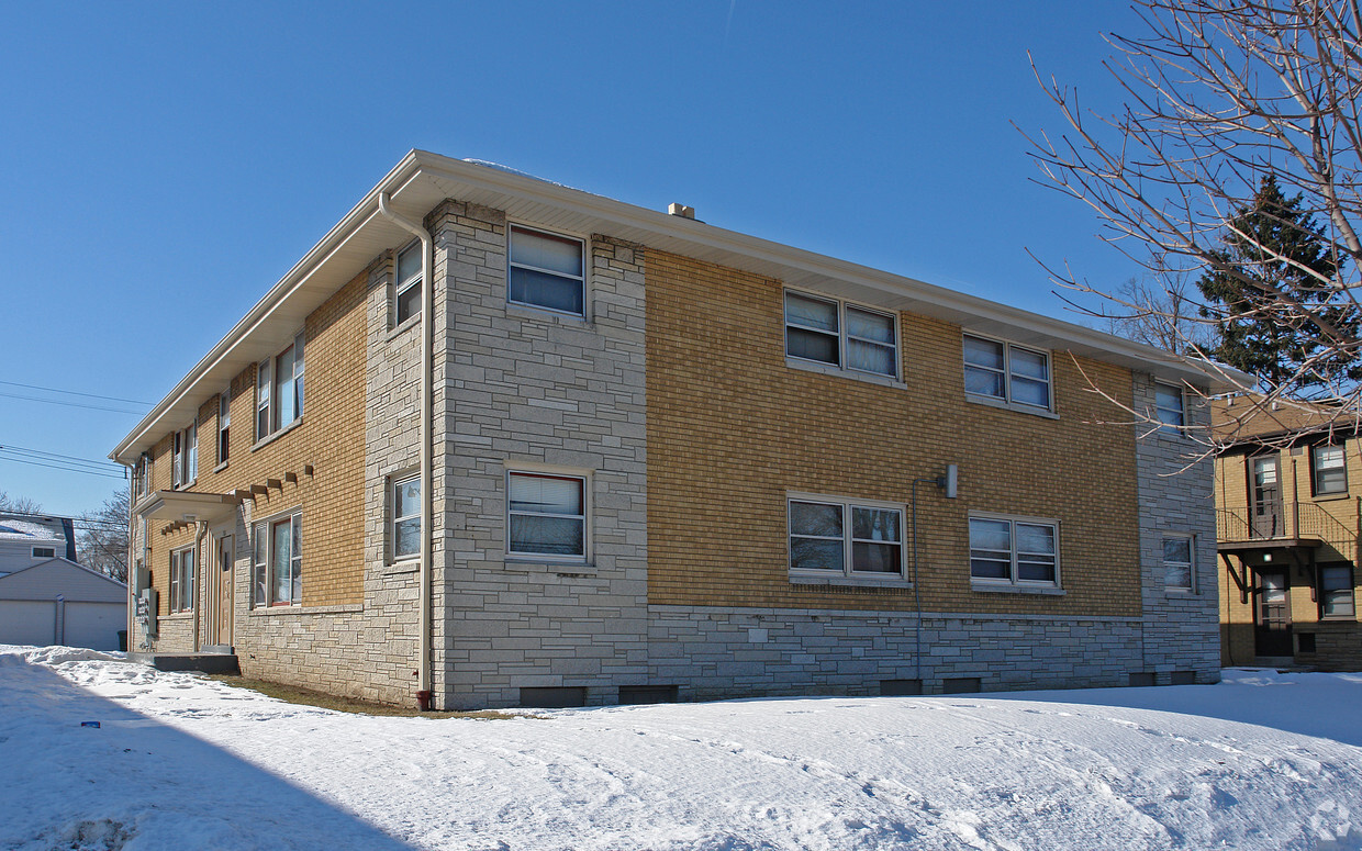 Primary Photo - 7125 W Appleton Ave