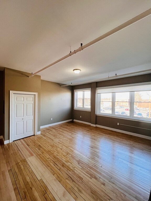 Foto del edificio - 158 Main St