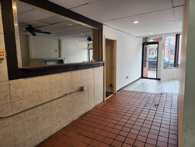 Foto del edificio - 27 Main St