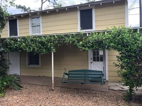 Building Photo - 208 Ave A