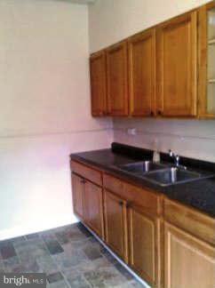 Foto del edificio - 411 Millington Ave