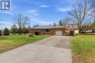 Building Photo - 193 David St