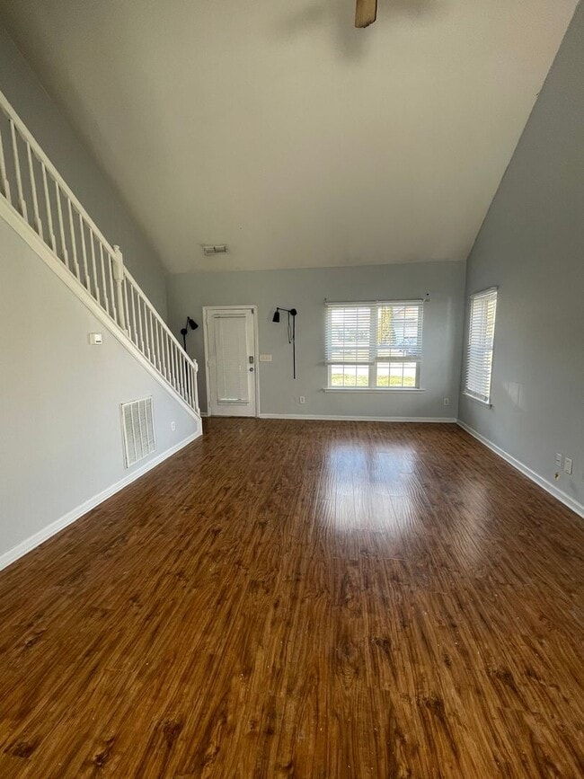 Photo - 4233 Sandstone Dr House