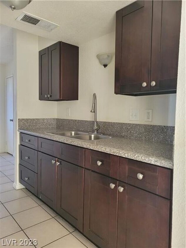 Building Photo - 3639 Kolendo Ct