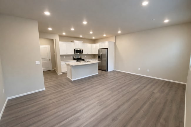 Living Space + Kitchen - 13157 175th Ave E