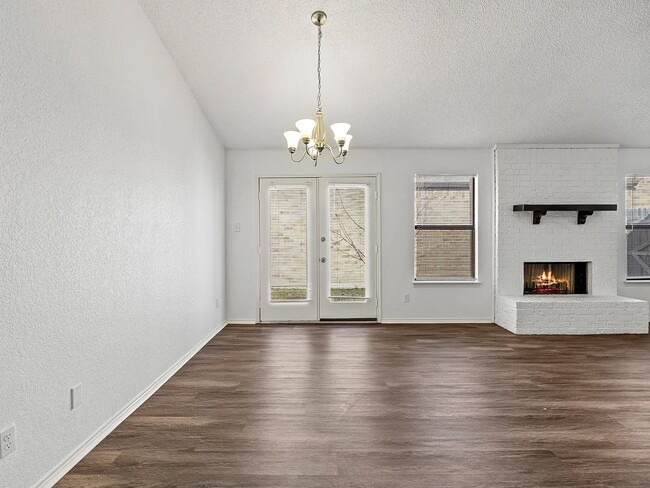 Building Photo - 2713 Harvest Lake Dr
