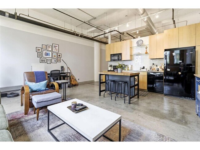 Foto del edificio - 730 Stinson Blvd NE