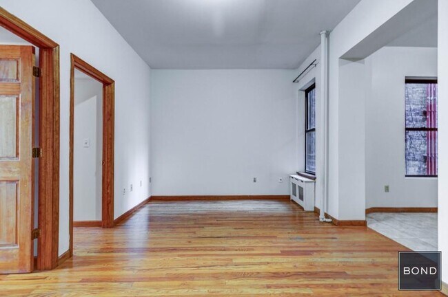 Foto del edificio - 292 W 92nd St