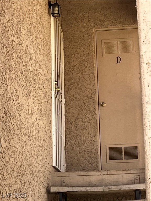Foto principal - 5576 W Rochelle Ave.