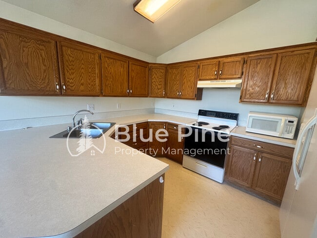 Foto del edificio - 3705 Spring Creek Dr