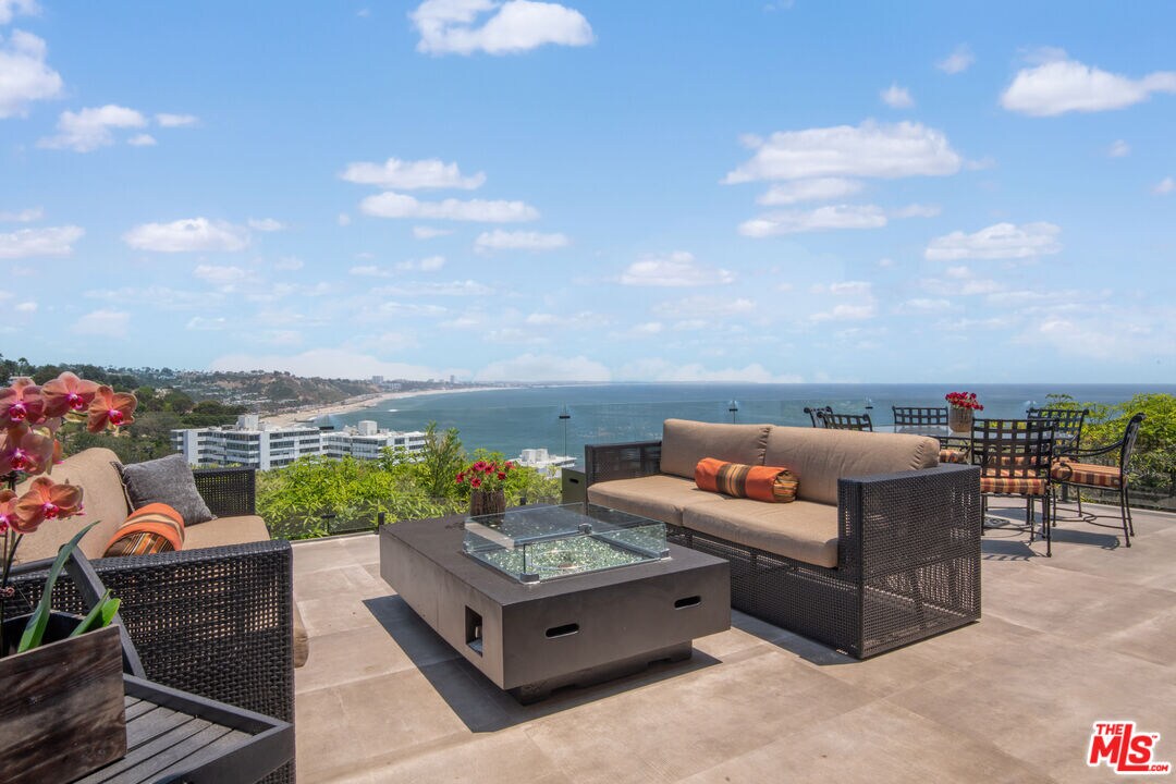 Foto principal - 17438 Revello Dr