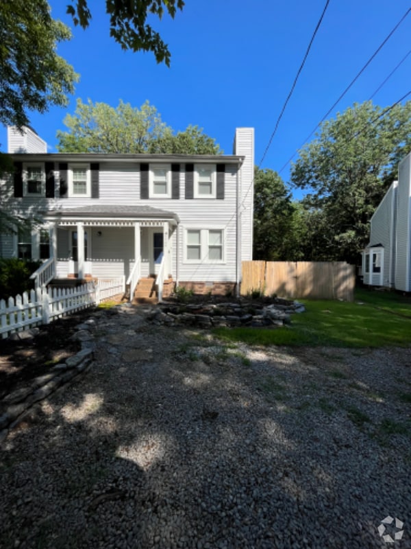 Building Photo - 3344 Oak Trees Ct