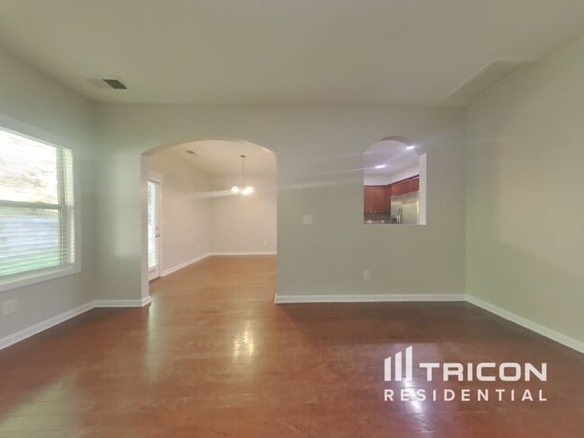 Building Photo - 127 Bethany Manor Dr
