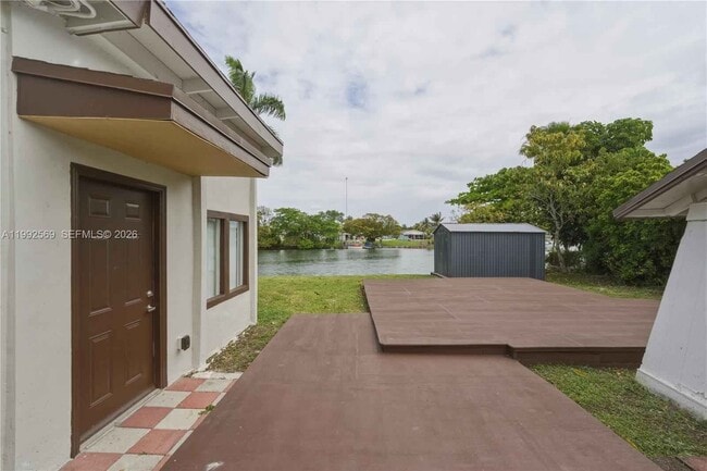 Foto del edificio - 3825 SW 33rd St