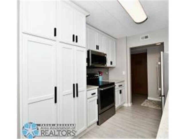 Foto del edificio - 1110 3rd Ave N