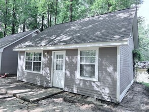 Building Photo - 1311 Access Rd