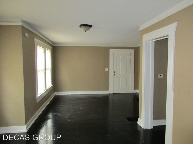 Building Photo - 506 78th St N