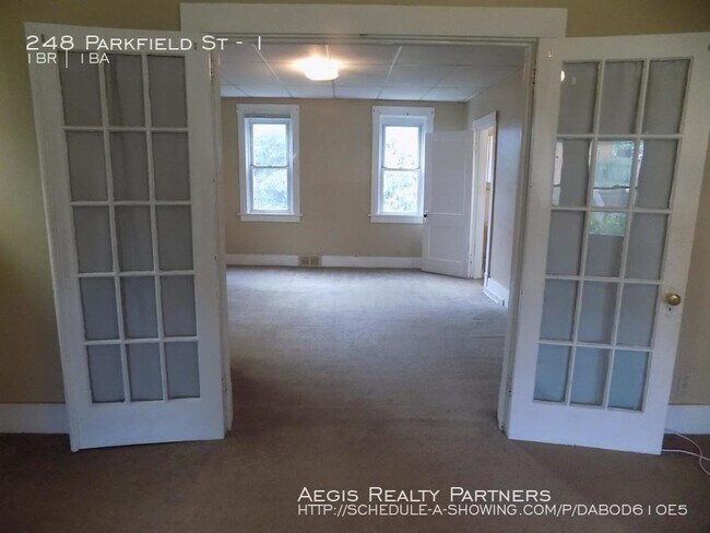Foto del edificio - 248 Parkfield St