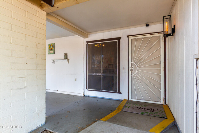 Building Photo - 10227 N 56th Dr
