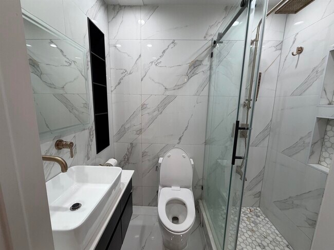 Foto del edificio - 202 48th St