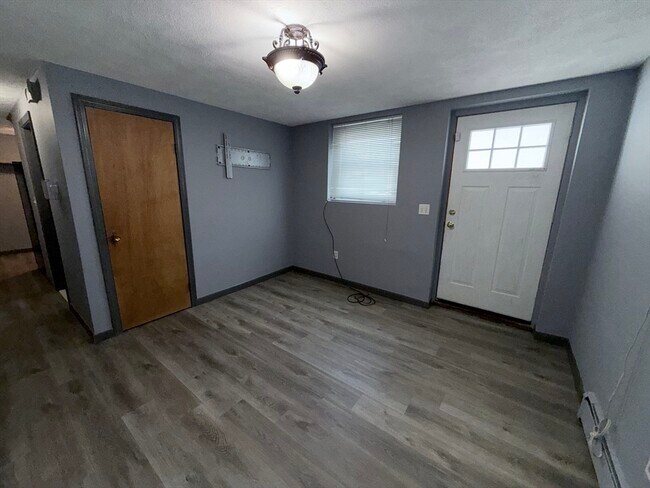 Building Photo - 43 Haith St