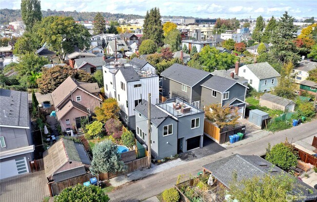 Foto del edificio - 6918 Flora Ave S