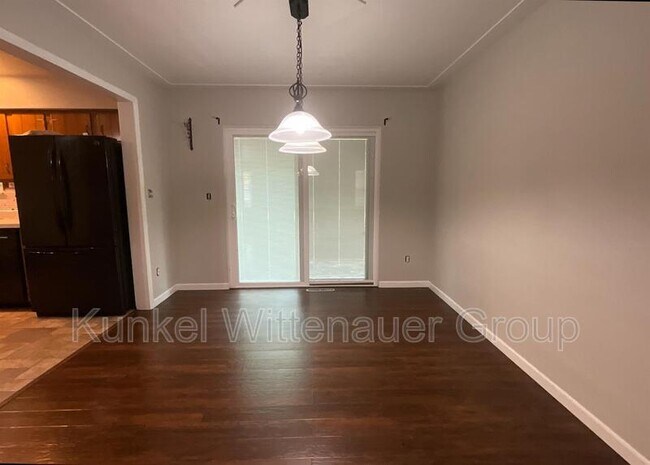 Foto del edificio - 3863 Timberlake Dr