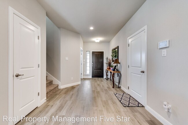 Foto del edificio - 4 br, 2.5 bath House - 2329 Rooster Ln