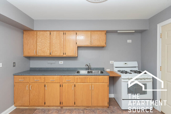 Foto del edificio - 1600 W Jarvis Ave