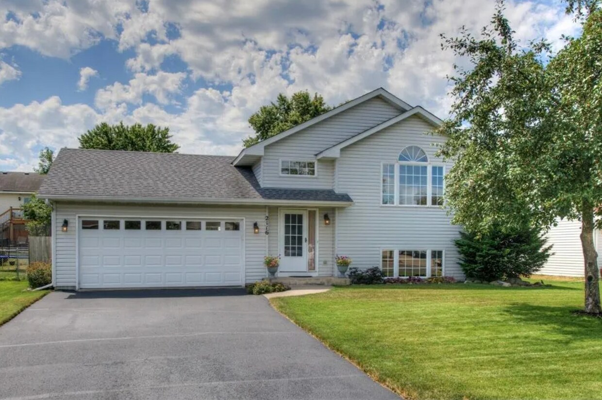 2116 Cattail Way, Hudson, WI 54016 House Rental in Hudson, WI