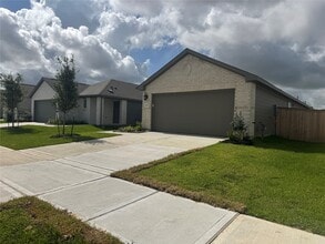Building Photo - 29227 Farmhouse Ests Dr
