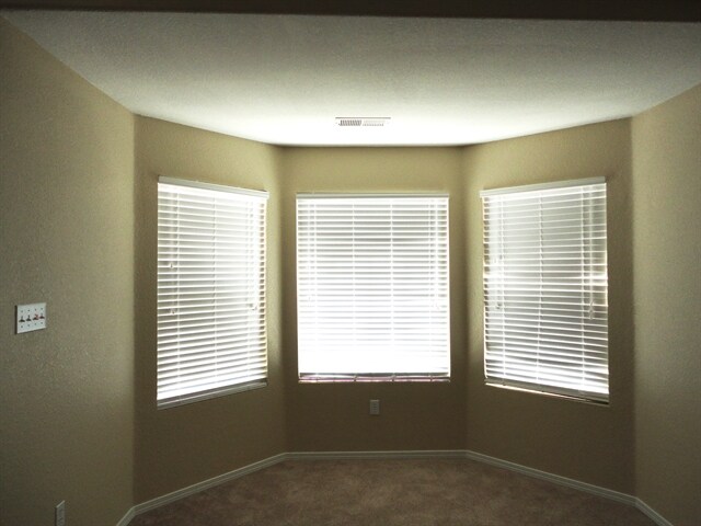 Foto del edificio - 3210 Colmor Meadows Cir NE