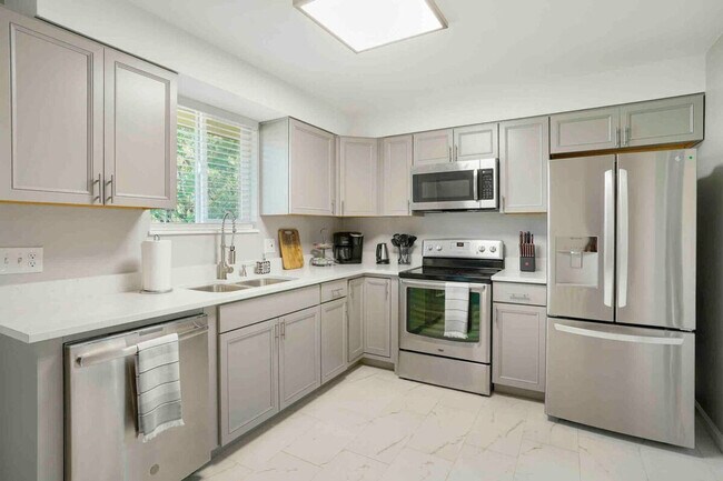 Building Photo - 10945 W 45th Ave