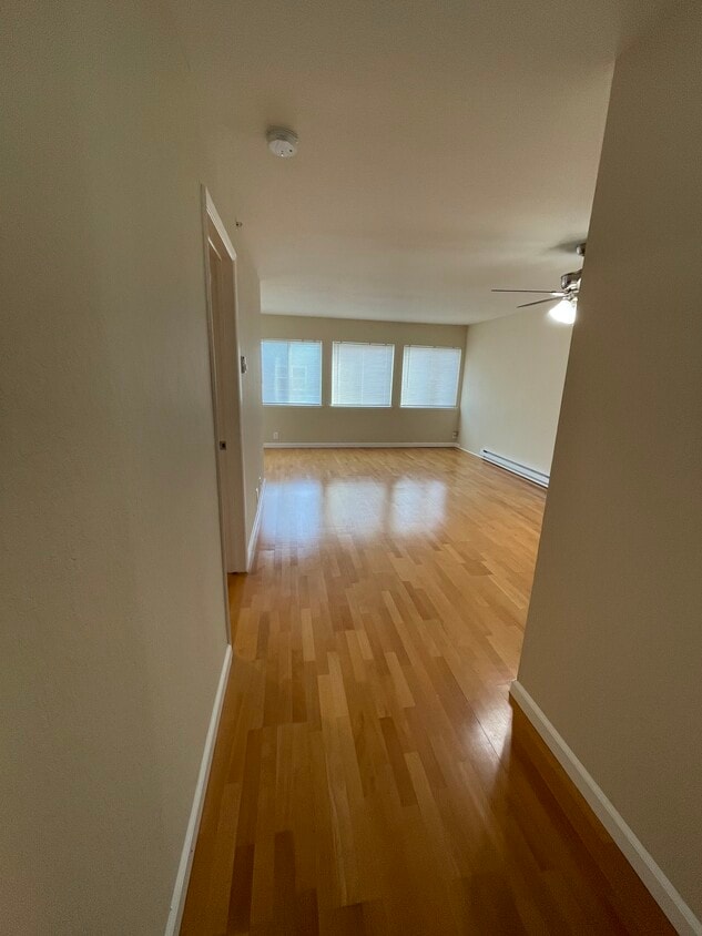 320 Peninsula Ave Unit 217, San Mateo, CA 94401 Condo for Rent in San