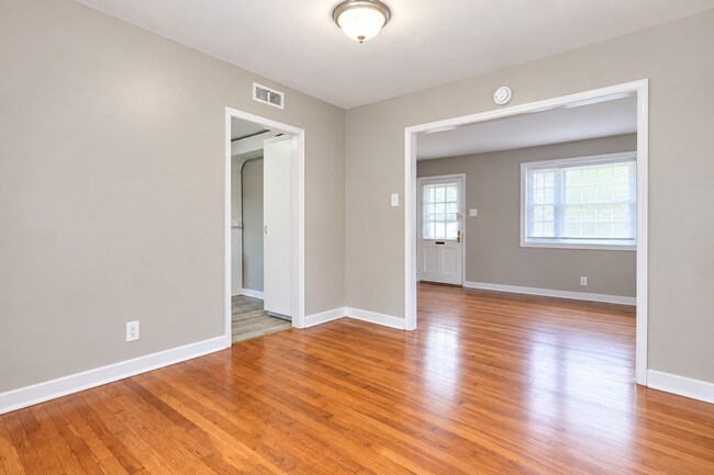 Foto del edificio - 208 Goldsmith St NE